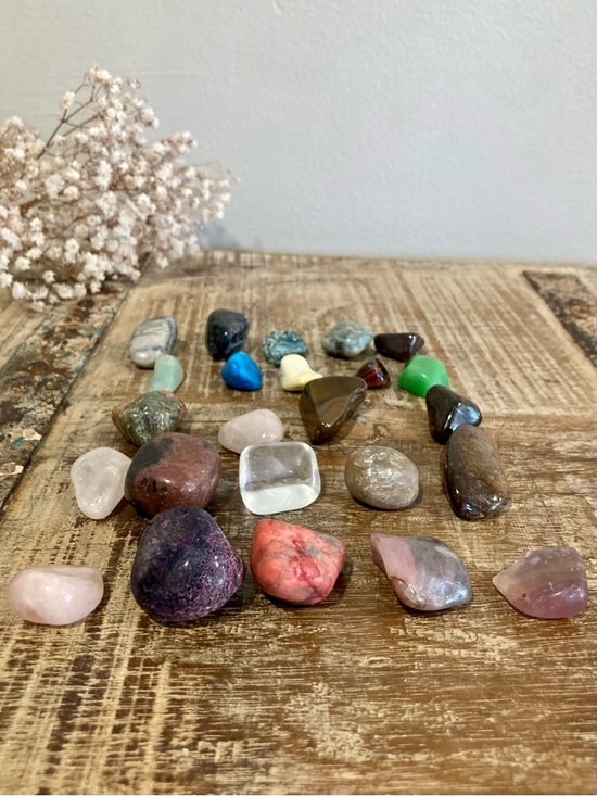 Lot of 24 Pieces Polished Rocks - Instant Rock Collection - Picture 2 of 13